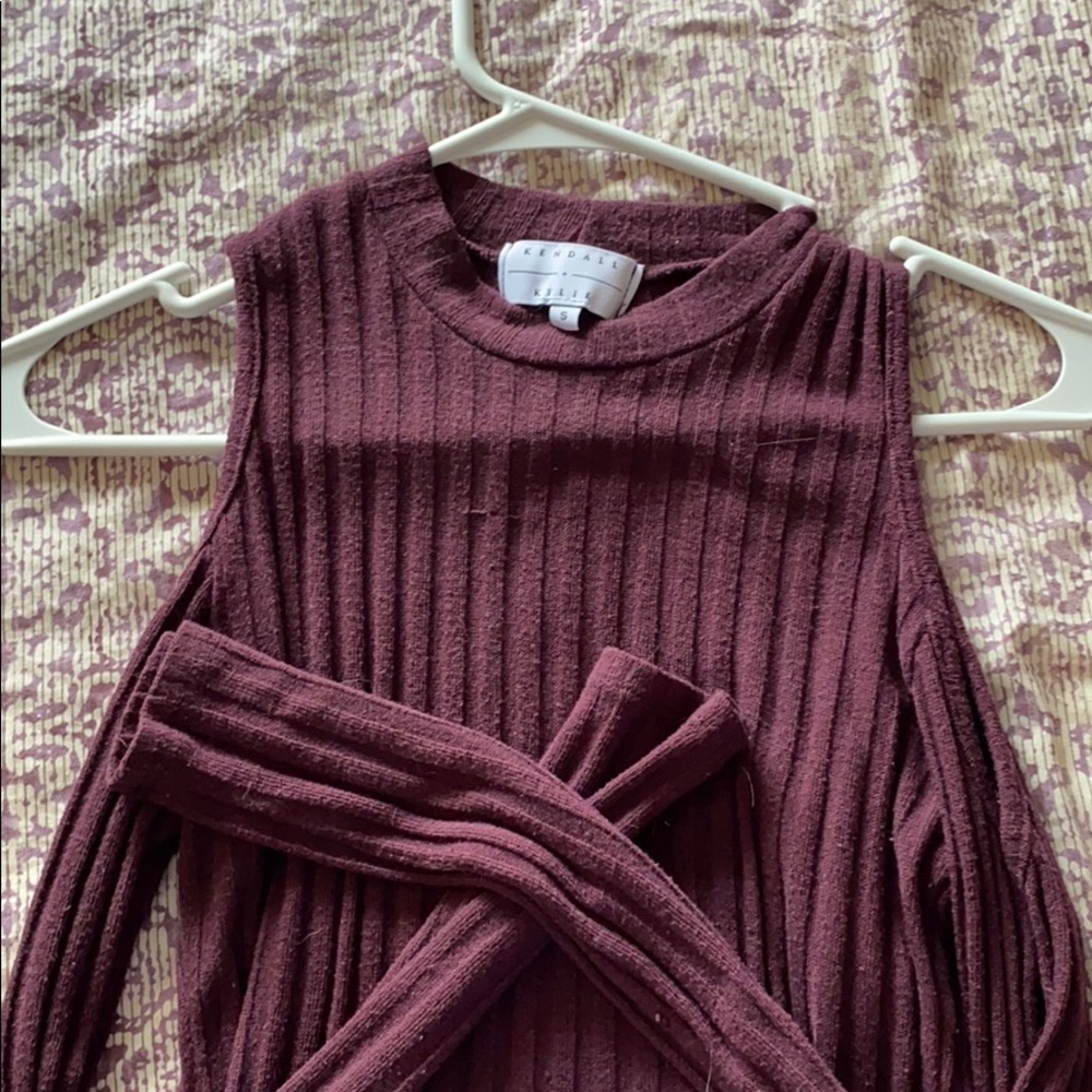 Cold shoulder top